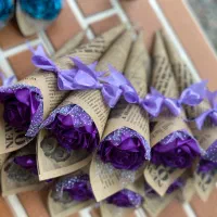 گل ربانی تک‌شاخه|گل مصنوعی|رشت, جانبازان|دیوار