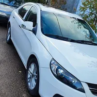 جک J5 اتوماتیک 1800cc، مدل ۱۳۹۶
