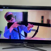 تلویزیون ال ای دی ۴۶اینچ +زیرتلویزیون