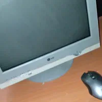 کامپیوتر کامل و میز کامپیوتر