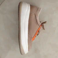 کفش دخترانه|کیف، کفش، کمربند|تربت‌حیدریه, مسجد جامع|دیوار