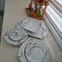 سرویس۱۸نفره چینی|ظروف سرو و پذیرایی|خرمآباد, |دیوار