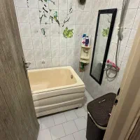 آزادگان خیابان برغان 59متر طبقه1باآسانسور پارکینگ