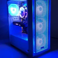 کیس کامپیوتر گیمینگ دست دوم