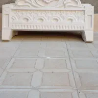 کاشی دور باغچه