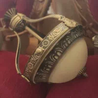 یک جفت لوستر کلاسیک