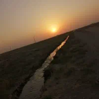 زمین کشاورزی و آب