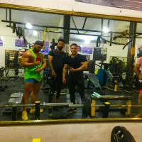 مربی فیتنس و بدنسازی