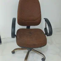 با سلام فروش میز تحریر و صندلی