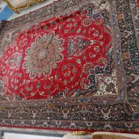 فرش دوازده متری قرمز لاکی