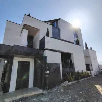 ویلای-مدرن-شهرکی-3-طبقه-مجزا