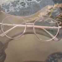 یک عددعینک پیدا شده