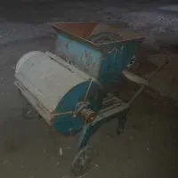 ۲ عدد علف خورد کن بزرگ و کوچک|ماشینآلات صنعتی|ویلکیج, |دیوار