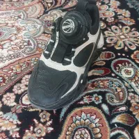 کفش ورزشی بچگانه