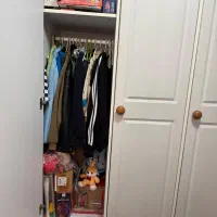 سرویس کمد ۳ درب و تخت . عسلی ویترین همراه کتابخانه|تخت و سرویس خواب|ری, اقدسیه|دیوار