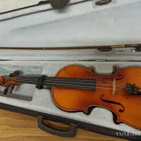 ویولن tf142 ۴/۴ تمیز و صدا عالی|ویولن|لنجان, |دیوار