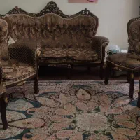 مبل سلطنتی ۷ نفره با ساعت کلاسیک و میز تلفن