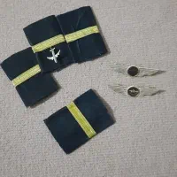 یونیفورم و ریت و سردوشی و وینگ لباس‌های خلبانی فنی