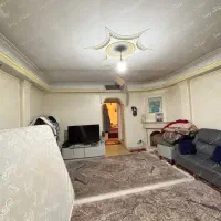 ۷۰ متر _ پارکینگ _ سالن بزرگ _ پرکابینت _ نقاشی