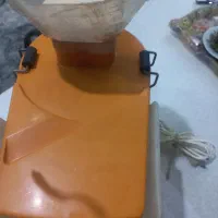 آبمیوه گیری|آبمیوه‌گیر و آب‌مرکبات‌گیر|قم, چهار امامزاده|دیوار