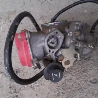 چند قطعه لوازم آپاچی 180 فابریکی موجود