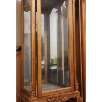 دو عدد ویترین چوبی کلاسیک بزرگ و کوچک|بوفه، ویترین، کنسول|اصفهان, کوی امام جعفر صادق|دیوار