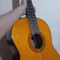 گیتار یاماهاc70 در حد اکبند