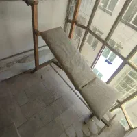 میز پرس و میله هالتر