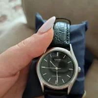 ساعت. کارت سوخت موتوری فروشی