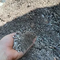 خاک و کود باغچه