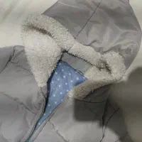 کاپشن|کفش و لباس بچه|شیراز, باغ تخت|دیوار