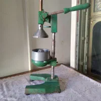 آبمیوه گیر دستی