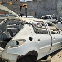 بدنه ۲۰۷ مدل ۹۷|قطعات یدکی و لوازم جانبی|شیراز, آزادی|دیوار