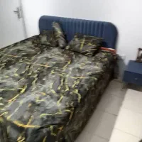 تخت دو نفره با عسلی ومیز توالت