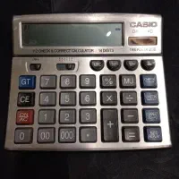 دوعدد ماشین حساب