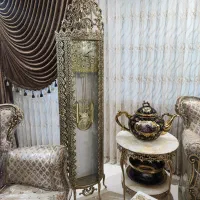 ساعت ایستاده کنارسالنی طرح برنجی و برنز|صنایع دستی و سایر لوازم تزئینی|اصفهان, بهارستان|دیوار