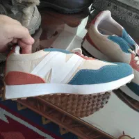 نیم بوت و کتونی