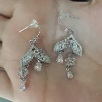 گوشواره رنگ ثابت نگین کاری