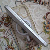 آیفون ۱۶ نرمال