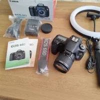 فروش دوربین کنون canon 60D در حد نو با رینگ لایت