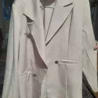 دو عدد کت  و یک عدد مانتو سایز  بزرگ بفروش میرسه