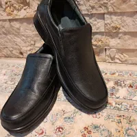 کفش چرم آفاق