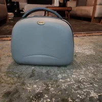 چمدون ارایشی  خارجی