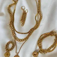 بدلیجات استیل رنگ ثابت مناسب استفاده روزانه|بدلیجات|قم, سراجه|دیوار