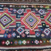 گلیم سنتی دست بافت