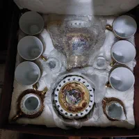 مجموعه ظروف قهوه‌ی قرمز فلورانس