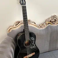 گیتار c40یاماها اصلی براق