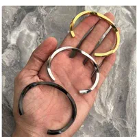 بنگل و گردنبند پیچ