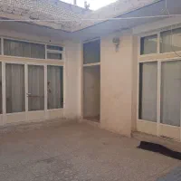 منزل-قدیمی-قابل-سکونت