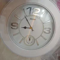ساعت دیواری سفید